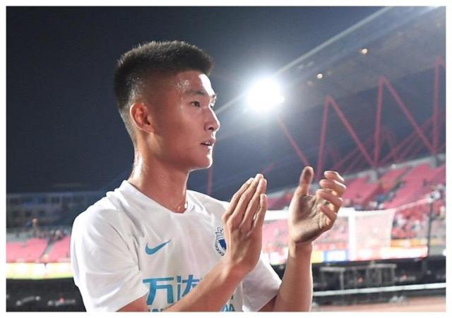 开云登录网址入口-中超复赛97后新势力井喷 三人斩首球西南草根爆发